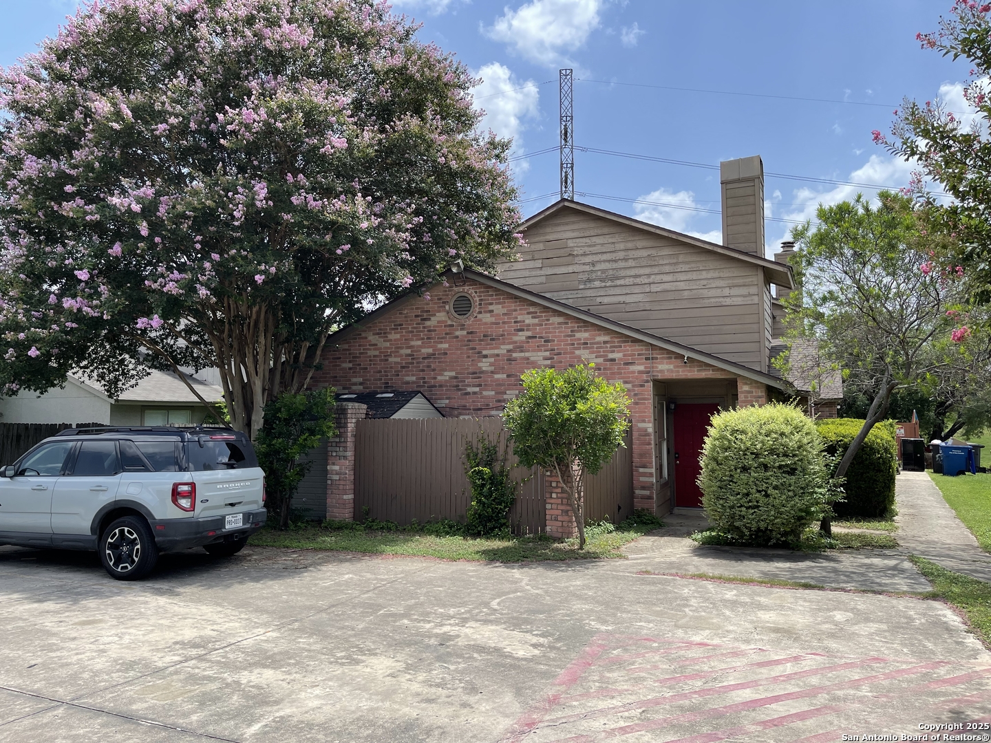 10649 Starcrest San Antonio TX 78217