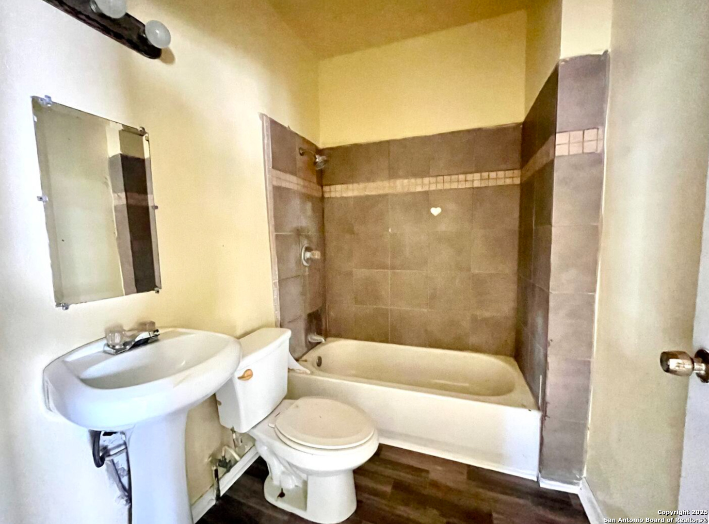 1804 San Luis San Antonio TX 78207