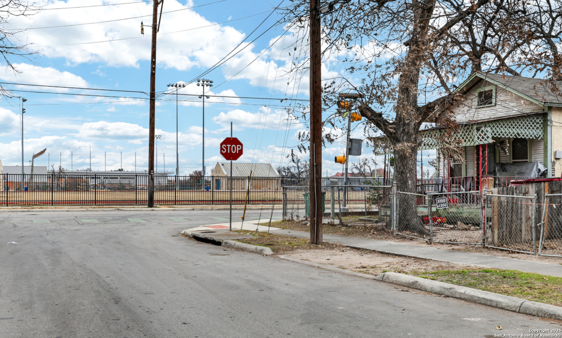 1804 San Luis San Antonio TX 78207