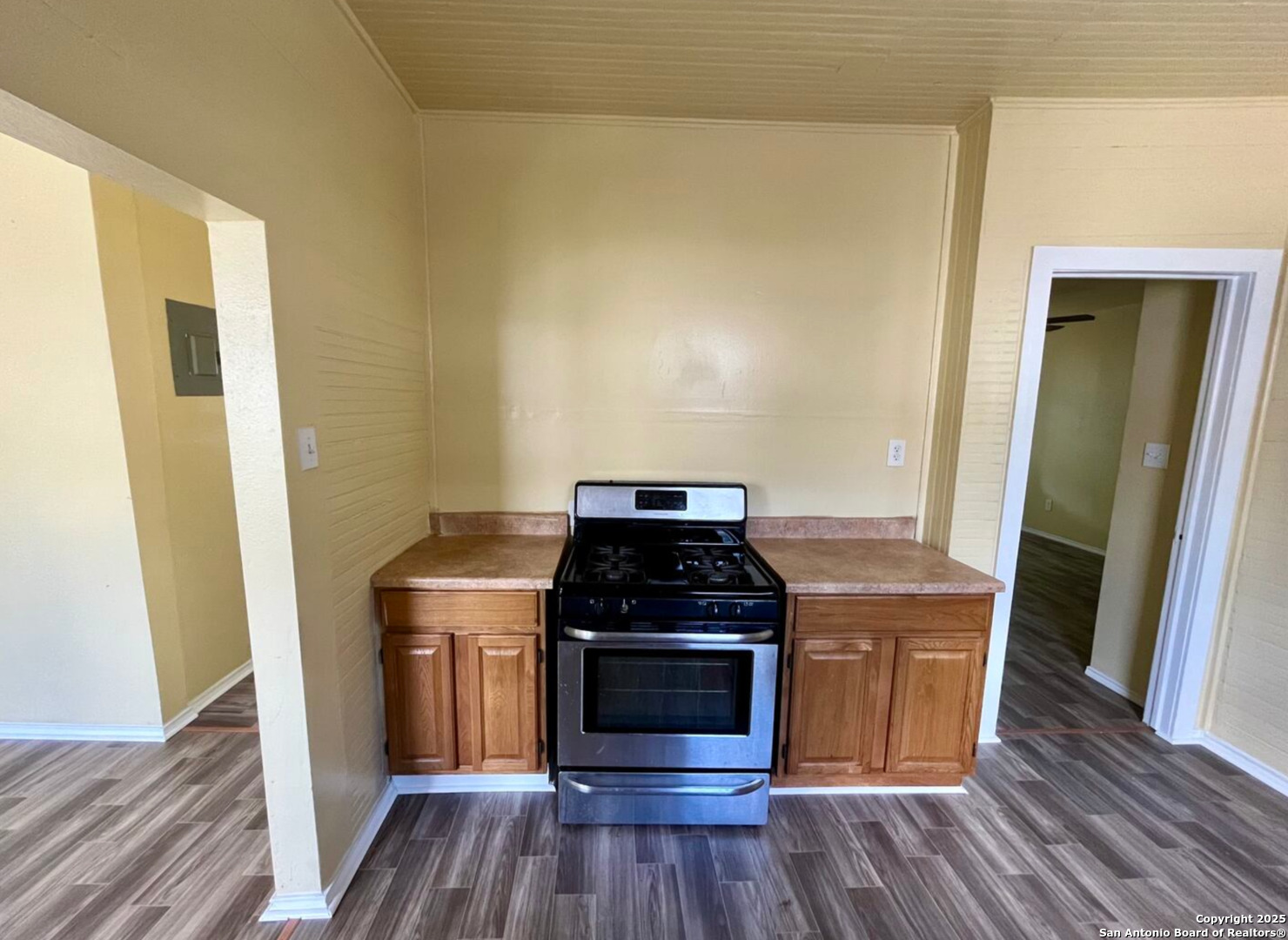 1804 San Luis San Antonio TX 78207