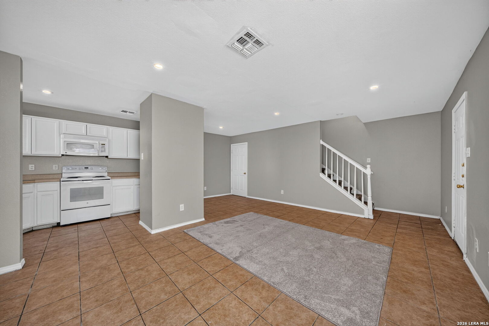 768 Avondale #3 San Antonio TX 78223