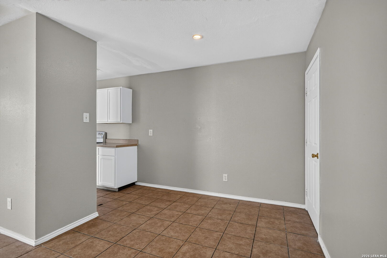 768 Avondale #3 San Antonio TX 78223
