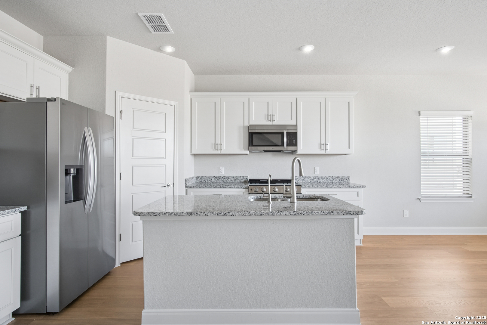 7137 Magnolia Creek San Antonio TX 78252