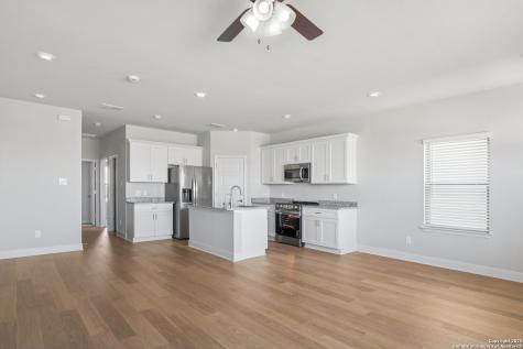 7137 Magnolia Creek San Antonio TX 78252