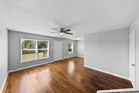 241 Deerwood Drive San Antonio TX 78209