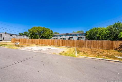 241 Deerwood Drive San Antonio TX 78209
