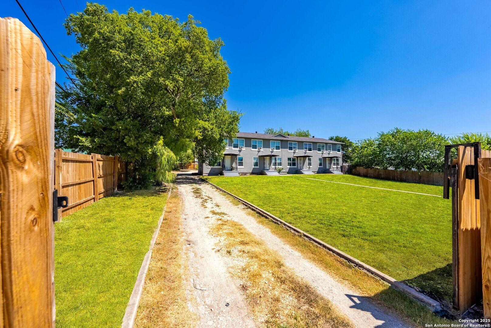 241 Deerwood Drive San Antonio TX 78209