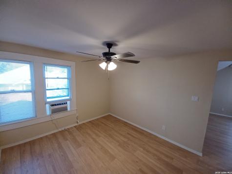 520 Paschal San Antonio TX 78212