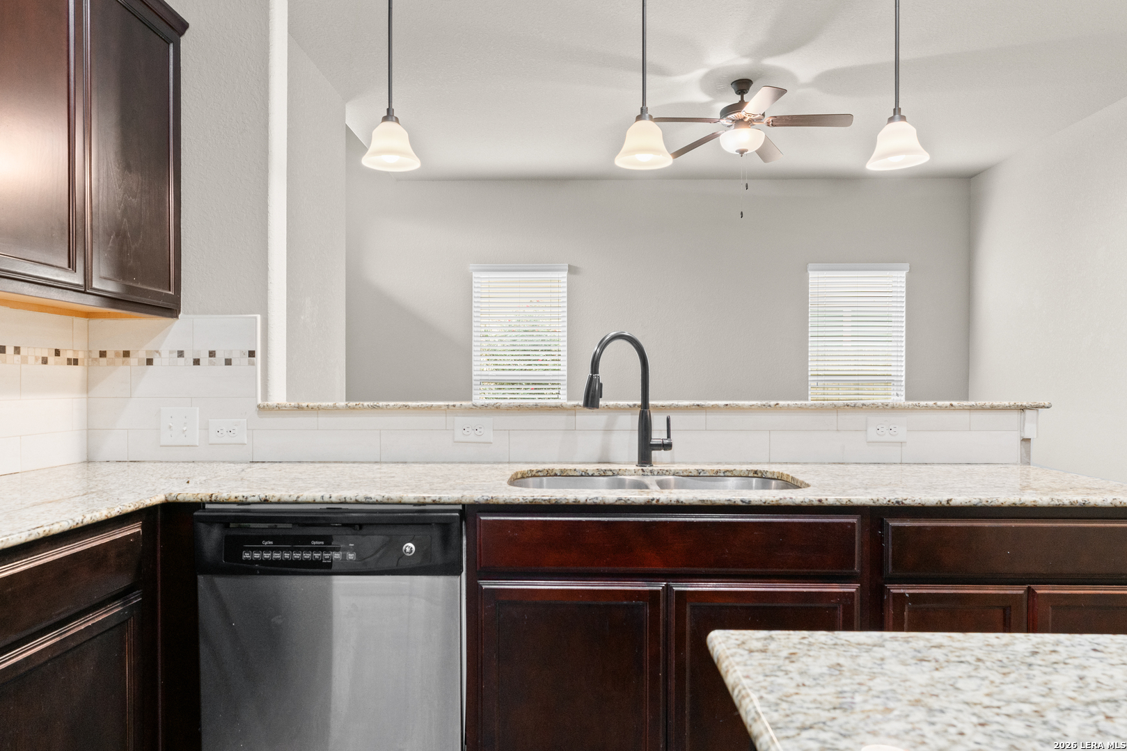 2213-2215 Avery Village New Braunfels TX 78130