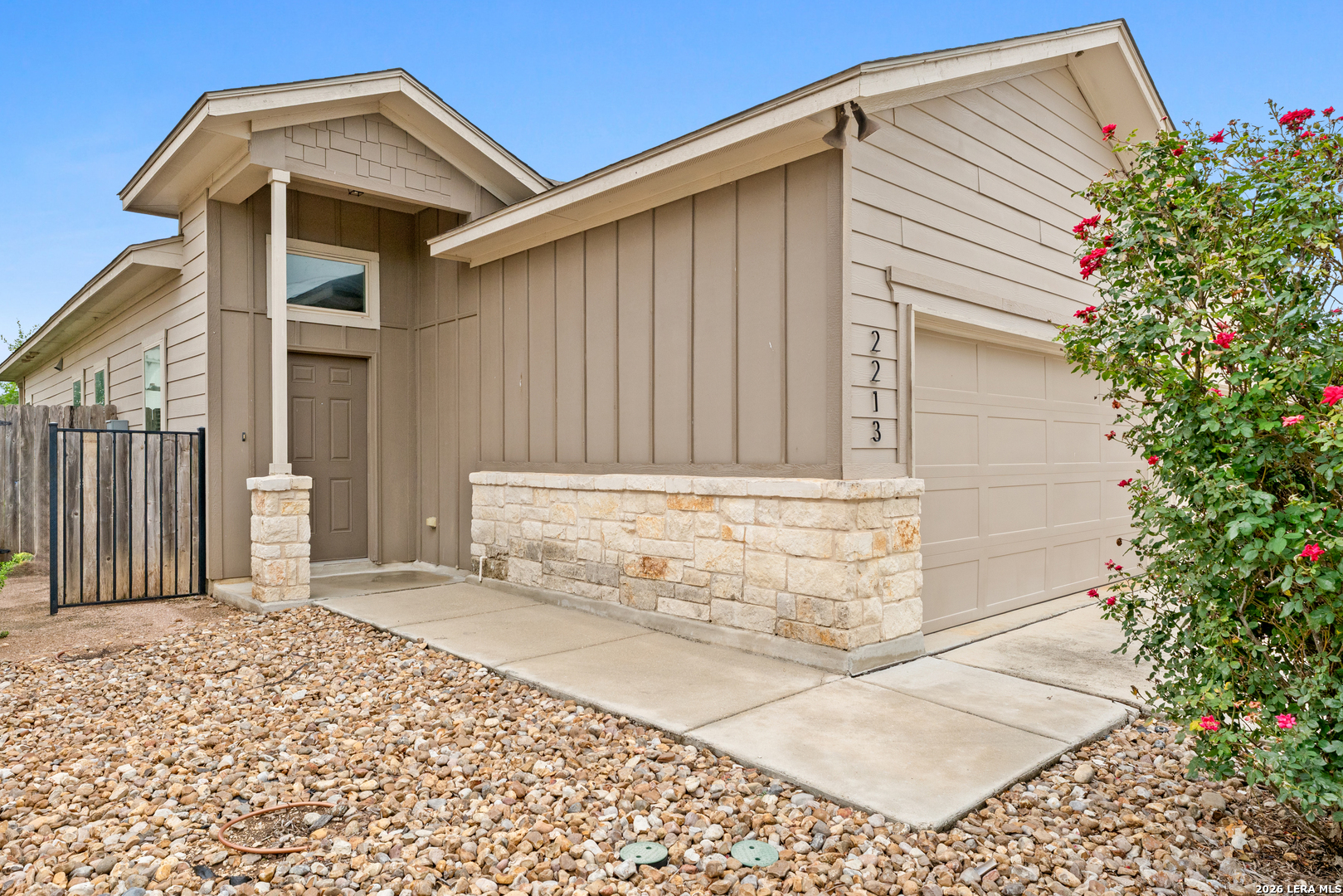 2213-2215 Avery Village New Braunfels TX 78130