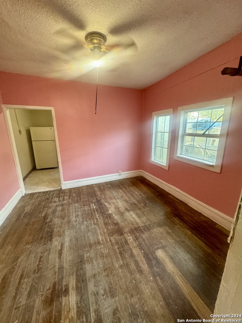 3015 S Flores Street San Antonio TX 78204