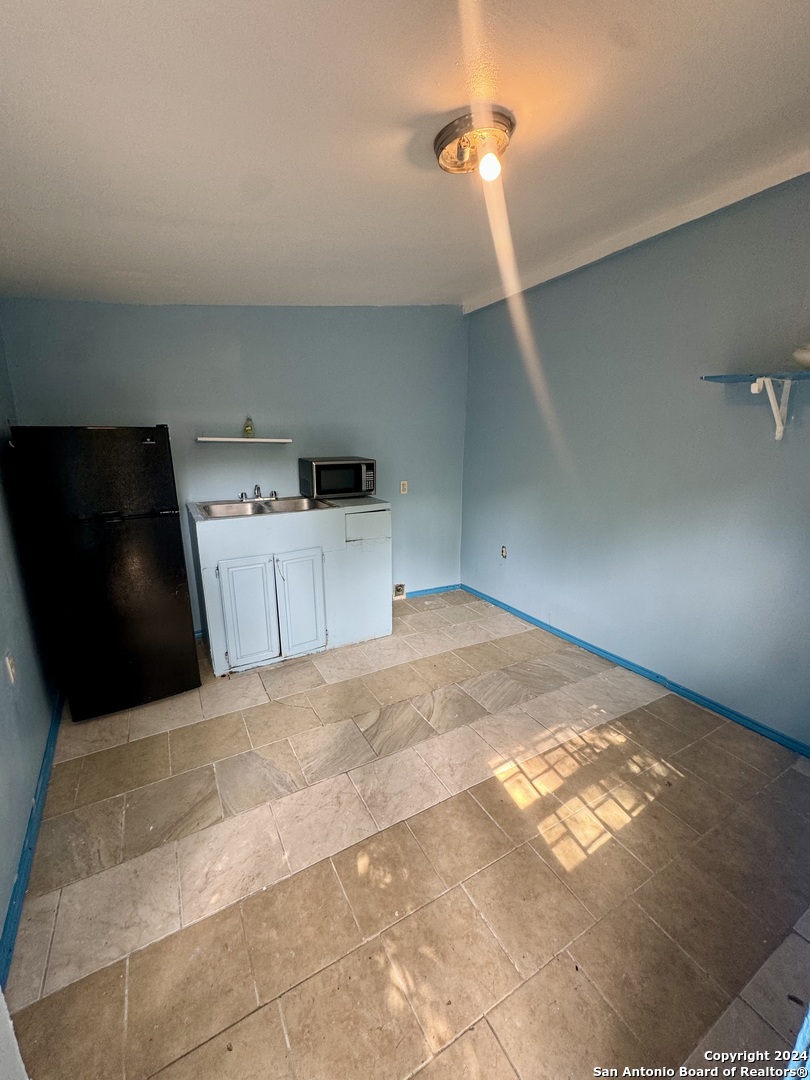 3015 S Flores Street San Antonio TX 78204