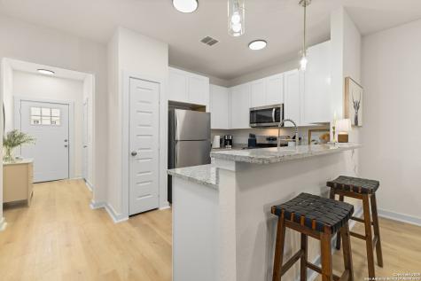 214 Bonnie Bend San Antonio TX 78253