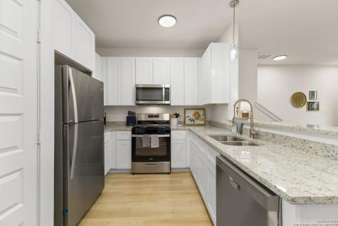 214 Bonnie Bend San Antonio TX 78253