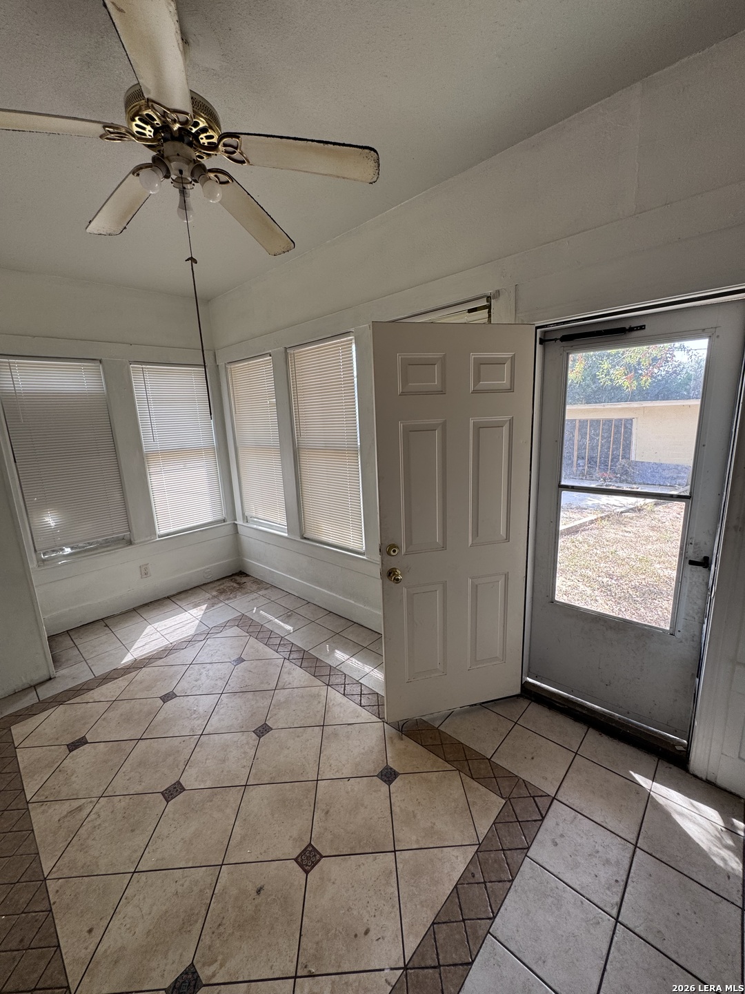 216 Avondale Avenue San Antonio TX 78223