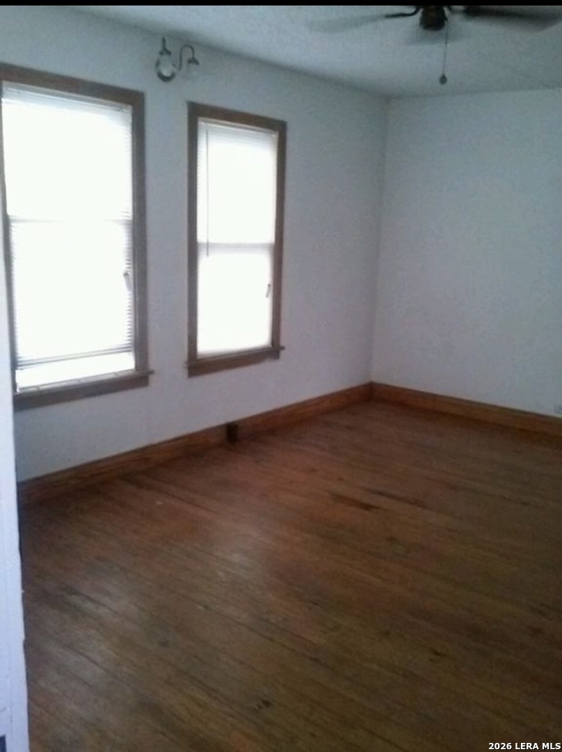 618 S 6th Street Kenedy TX 78119