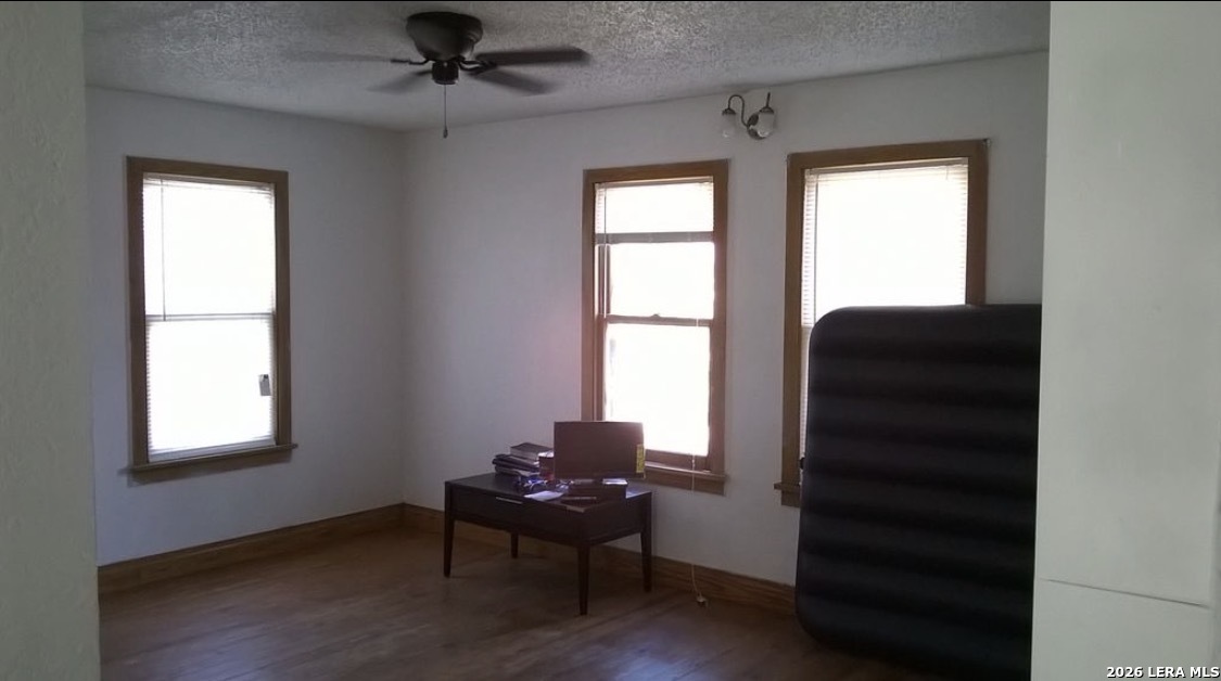 618 S 6th Street Kenedy TX 78119