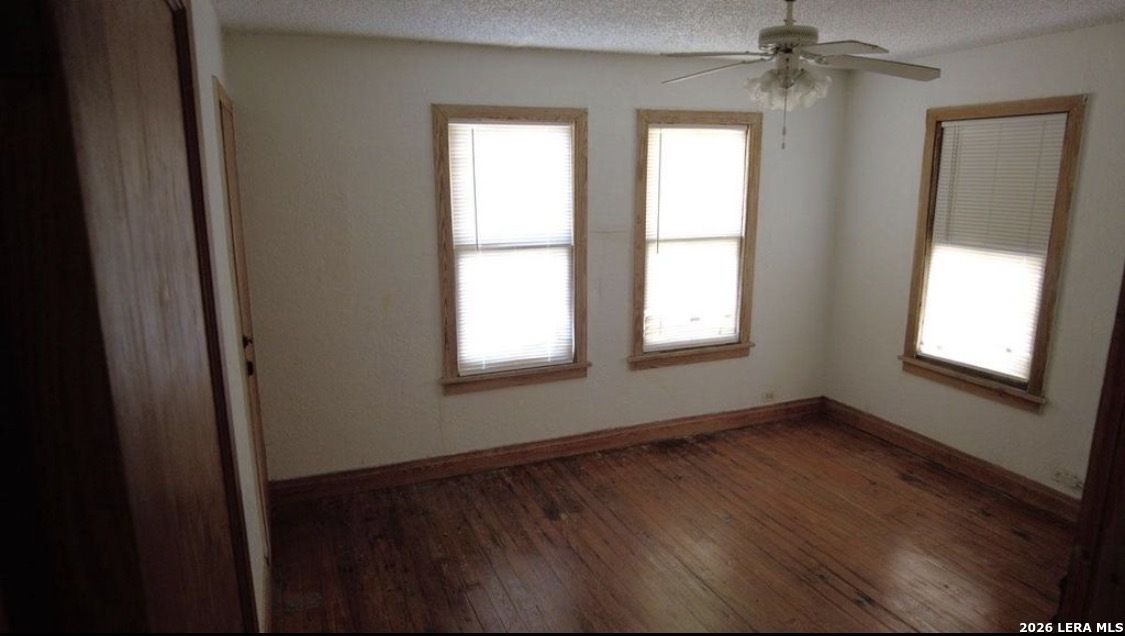 618 S 6th Street Kenedy TX 78119