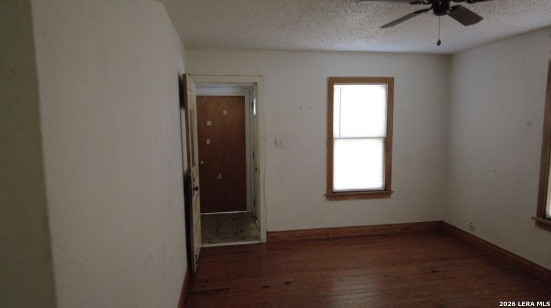 618 S 6th Street Kenedy TX 78119