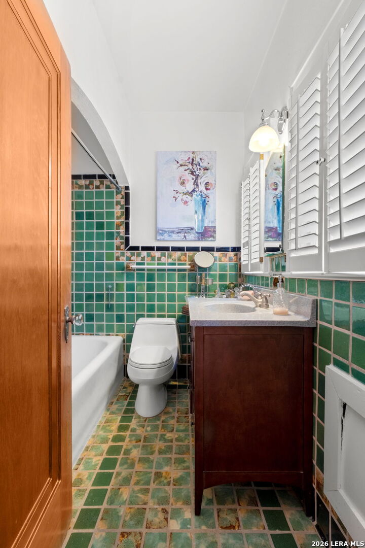 243 E Lullwood Avenue San Antonio TX 78212