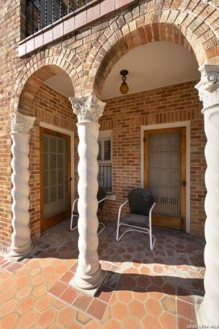243 E Lullwood Avenue San Antonio TX 78212