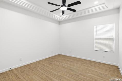 1209 S Waterfall Avenue Edinburg TX 78539