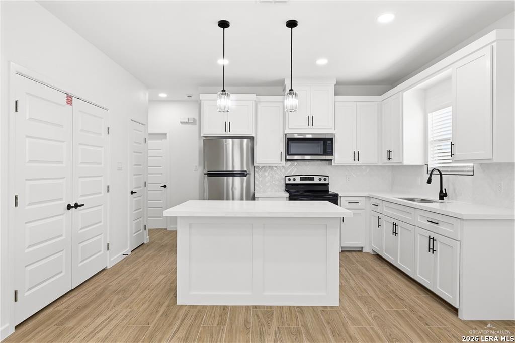1209 S Waterfall Avenue Edinburg TX 78539