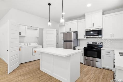 1209 S Waterfall Avenue Edinburg TX 78539