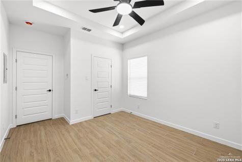1209 S Waterfall Avenue Edinburg TX 78539