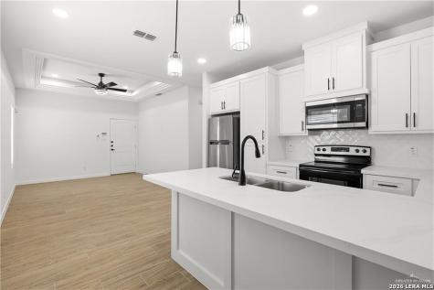 1209 S Waterfall Avenue Edinburg TX 78539