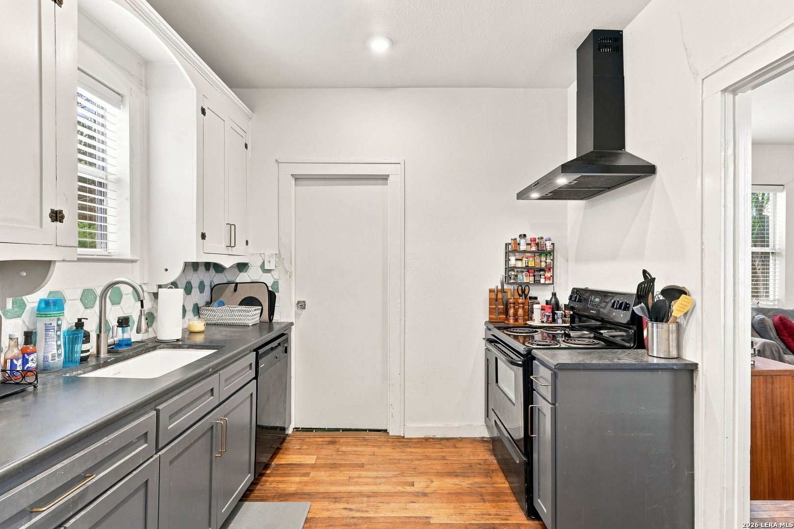 421 Eleanor Avenue San Antonio TX 78209