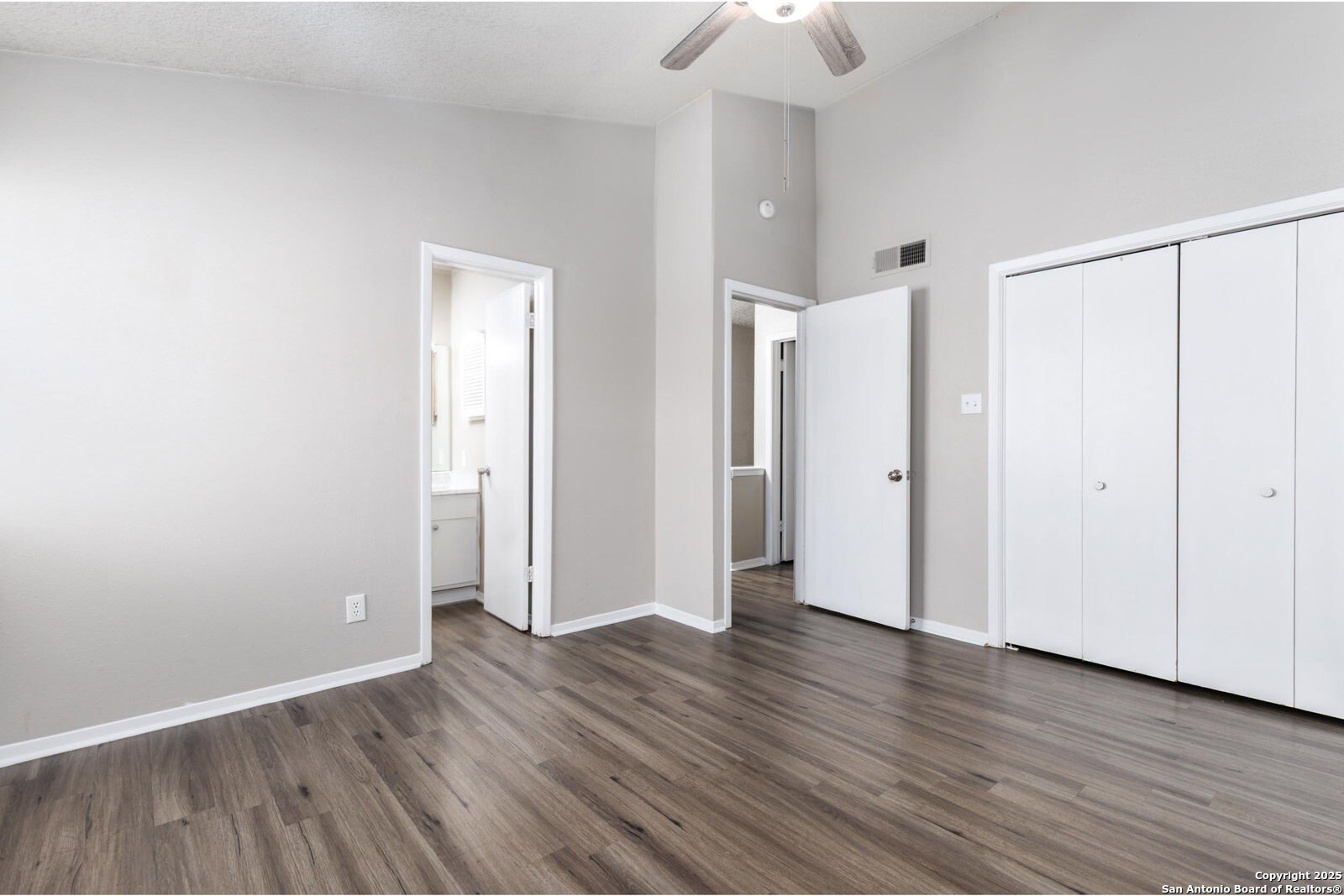 546 Dukeway Universal City TX 78148