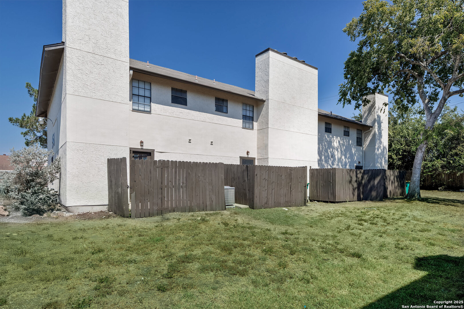 546 Dukeway Universal City TX 78148