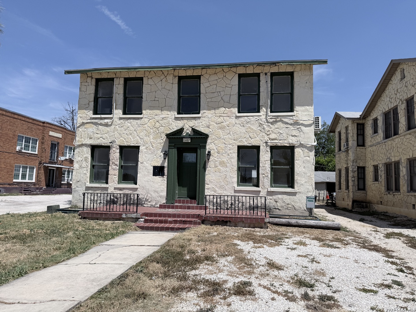 1407 W Woodlawn Avenue San Antonio TX 78201