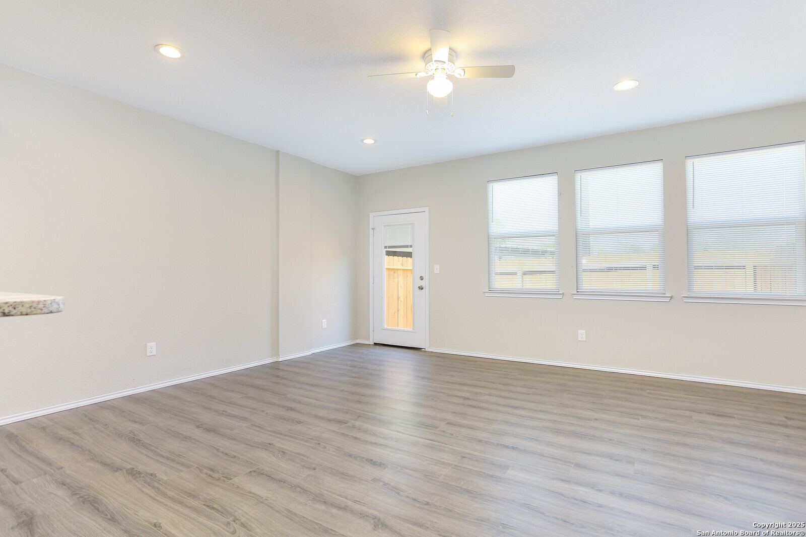 6922 Crestway Road San Antonio TX 78239