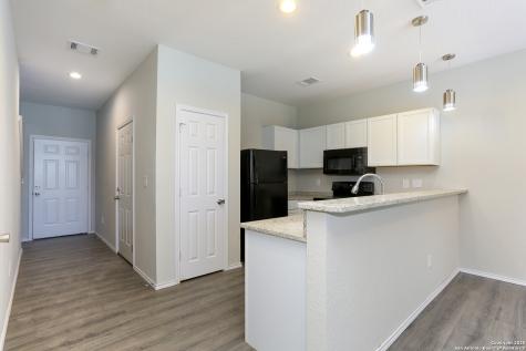 6922 Crestway Road San Antonio TX 78239