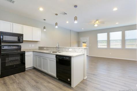 6922 Crestway Road San Antonio TX 78239