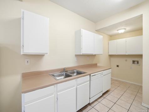 7642-7448 Windsor Oaks San Antonio TX 78239