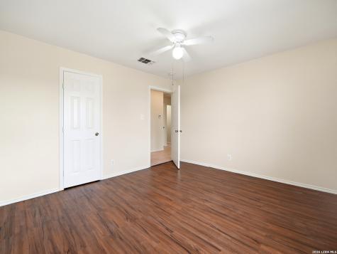 7642-7448 Windsor Oaks San Antonio TX 78239
