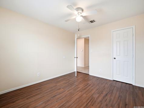 7642-7448 Windsor Oaks San Antonio TX 78239
