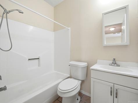 7642-7448 Windsor Oaks San Antonio TX 78239