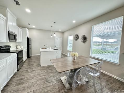 1505 Shavano Drive Edinburg TX 78541
