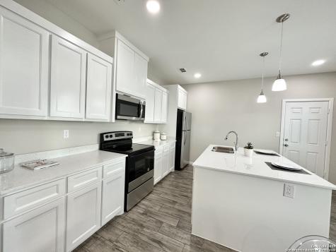 1505 Shavano Drive Edinburg TX 78541