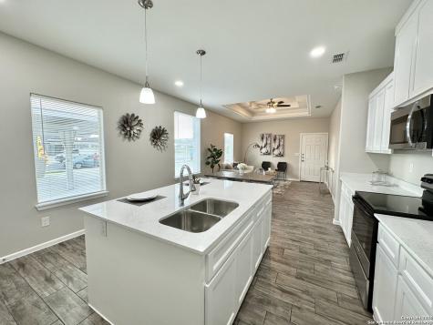 1505 Shavano Drive Edinburg TX 78541