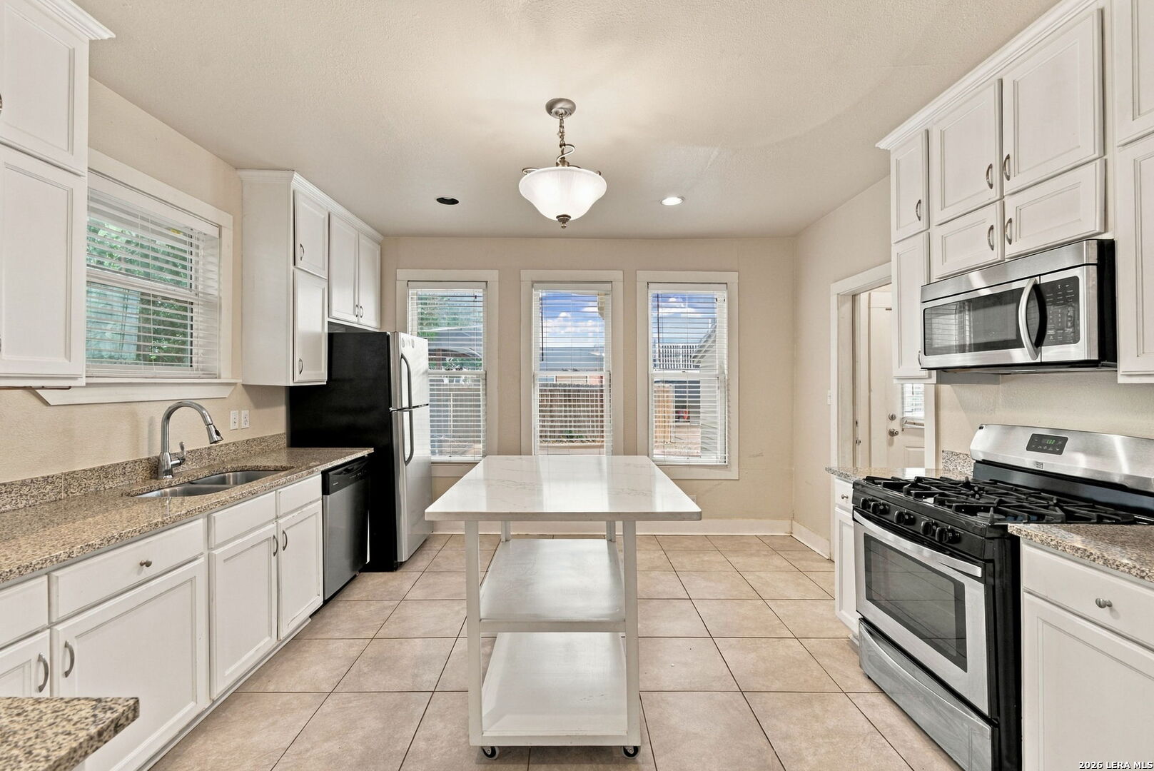 211 Eleanor San Antonio TX 78209