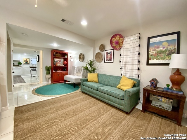 211 Eleanor San Antonio TX 78209
