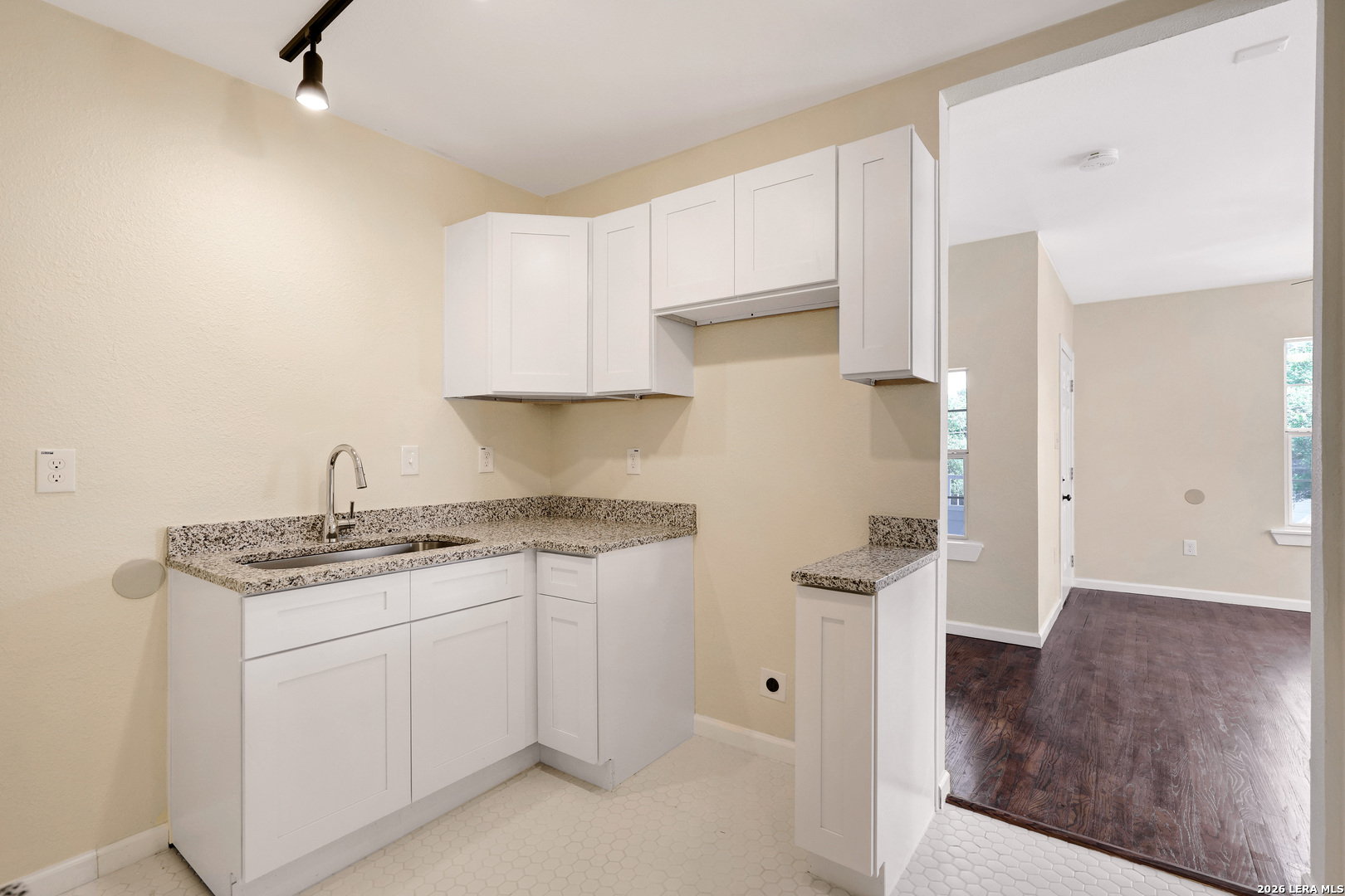 834 W Russell Place San Antonio TX 78212