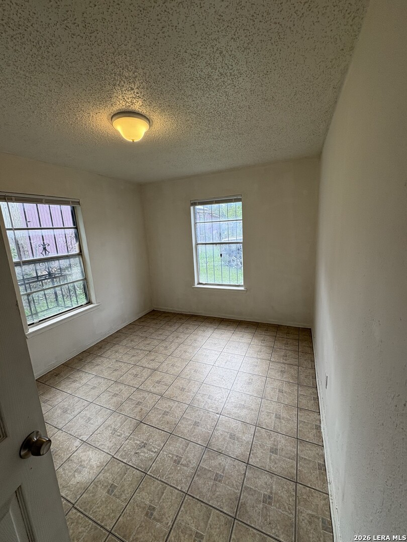 2513 Quintana San Antonio TX 78211