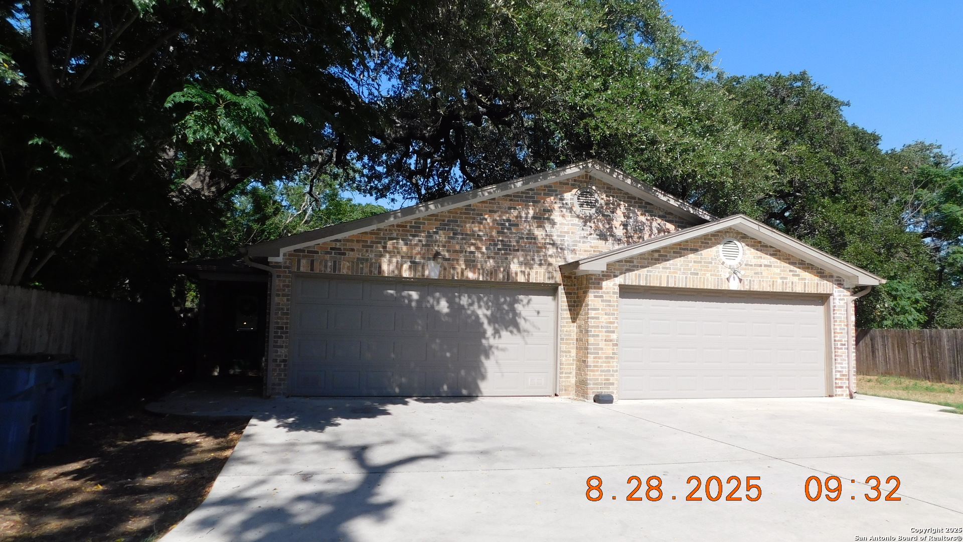 1411 Martin Pleasanton TX 78064