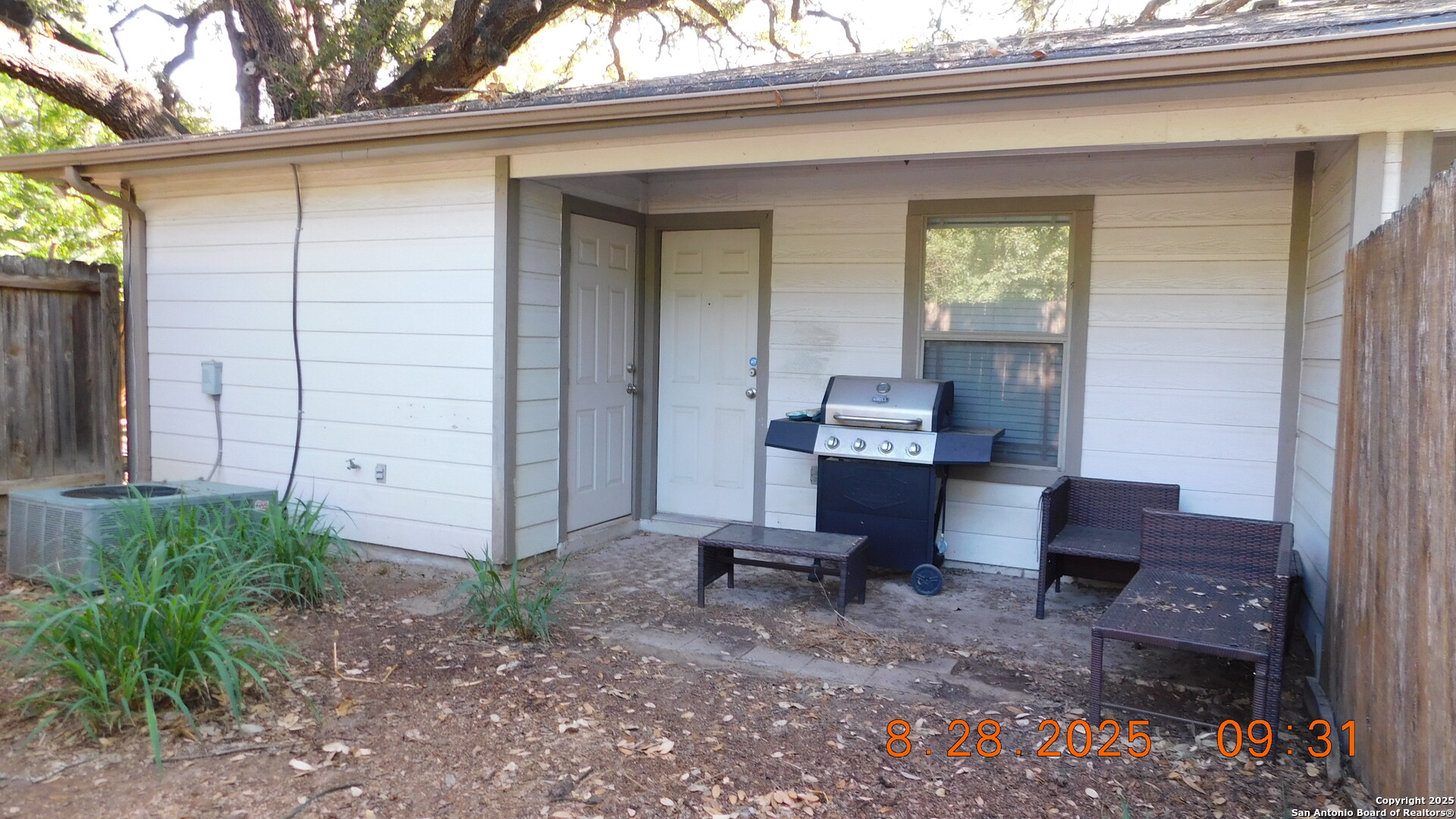 1411 Martin Pleasanton TX 78064